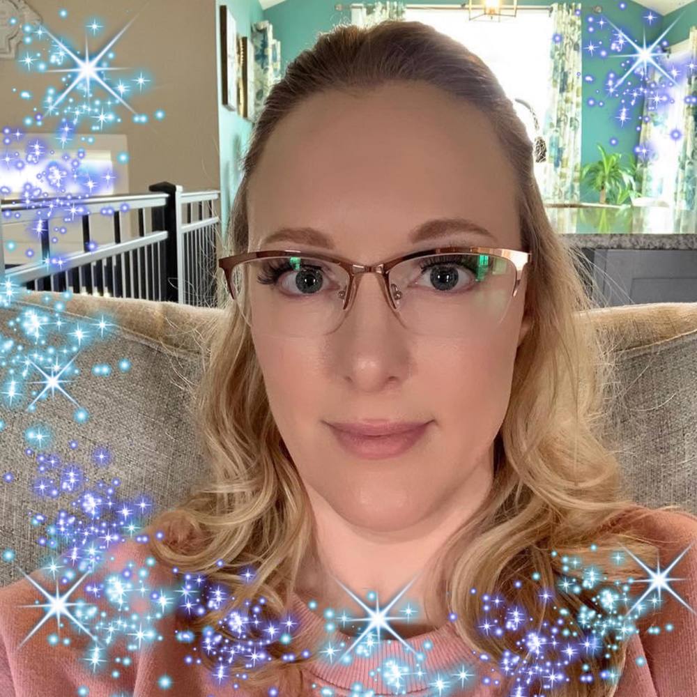 Meet your Posher, April